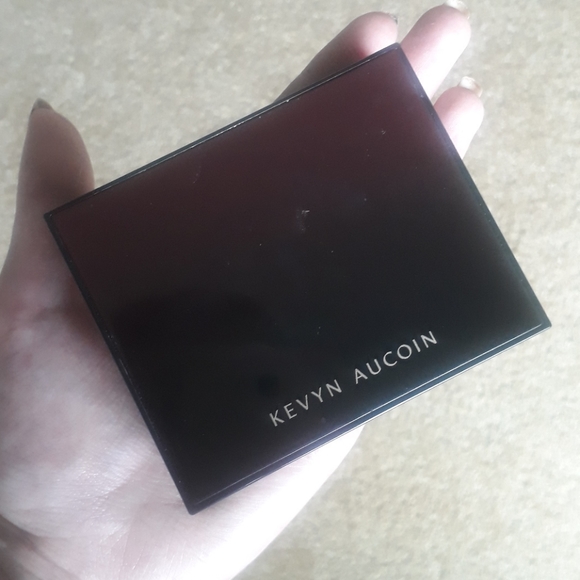 Sold☆ Kevyn Aucoin palette - Picture 3 of 3